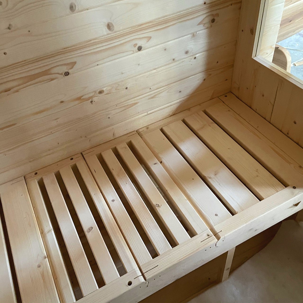 ALEKO Outdoor Rustic Cedar Square Sauna – 4 Person – 4.5 kW UL Certified Electric Heater - The Sauna World